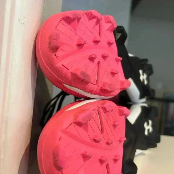 Under Armour Boys Leadoff Low RM 1297316-002 Pink Baseball Cleats Shoes Size 3Y - Picture 9 of 11